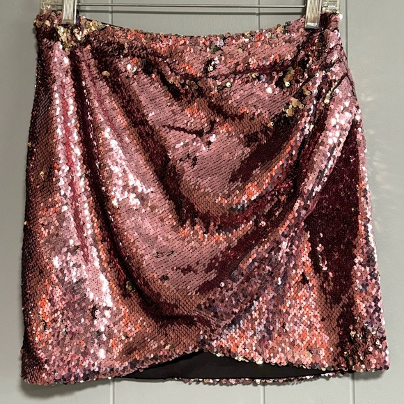 TOPSHOP Pink Gold Flip Sequin Gathered Faux Wrap Mini Skirt Sz UK 12 EUR 40 US 8 - Picture 1 of 8